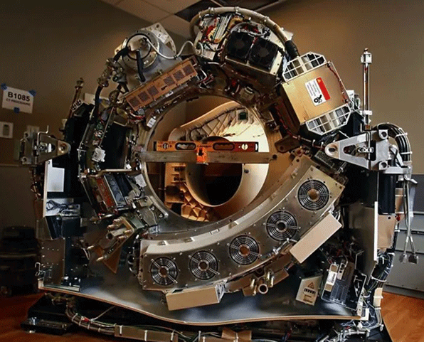 the inner structure of the CT scanner